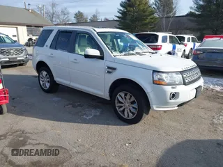 2015 Land Rover LR2 HSE Lux z VIN SALFT2BG9FH427624, wystawiony jako IAAI lot #41340117 z przebiegiem 119 255 mil mil oraz . Historia ofert i sprzedaży dostępna na DreamBid. Obrazek 1.