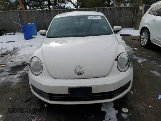 2012 Volkswagen Beetle 2.5L PZEV with VIN 3VWJP7AT5CM649986, listed as a Copart auction lot 43454325 with 79,406 mi miles and Salvage Title. Bid and sale history available at carsss.com. Image 5.