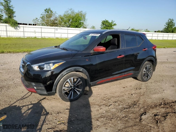 2018 Nissan Kicks SV with VIN 3N1CP5CU4JL505549, listed as a Copart auction lot 52184995 with 28,113 mi miles and Salvage Title. Bid and sale history available at carsss.com. Image 1.