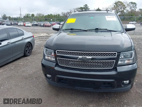 2010 Chevrolet Suburban LTZ with VIN 1GNUCKE02AR220449, listed as a IAAI auction lot 41665749 with 264,447 mi miles and . Bid and sale history available at DreamBid. Image 12.