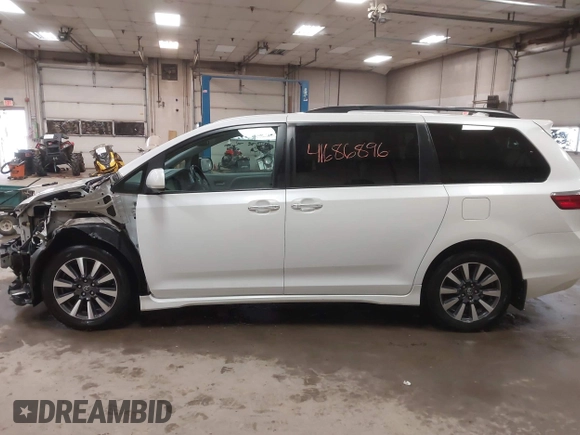 2019 Toyota Sienna XLE with VIN 5TDDZ3DCXKS224647, listed as a IAAI auction lot 41686896 with 93,453 mi miles and . Bid and sale history available at DreamBid. Image 15.