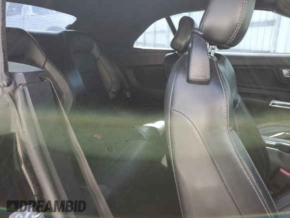 2020 Ford Mustang EcoBoost z VIN 1FATP8UH6L5134595, wystawiony jako Copart lot #52597685 z przebiegiem 44 350 mil mil oraz Czysty tytuł • Clean title. Historia ofert i sprzedaży dostępna na DreamBid. Obrazek 10.