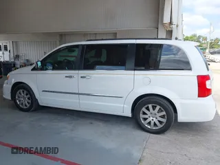 2016 Chrysler Town & Country Touring with VIN 2C4RC1BG5GR149731, listed as a IAAI auction lot 42127879 with 224,631 mi miles. Bid and sale history available at carsss.com. Image 15.