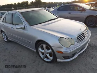 2005 Mercedes-Benz C 230 Kompressor z VIN WDBRF40J25F627419, wystawiony jako IAAI lot #42824137 z przebiegiem 180 202 mil mil oraz . Historia ofert i sprzedaży dostępna na DreamBid. Obrazek 1.