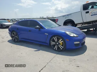 2013 Porsche Panamera z VIN WP0AA2A70DL010203, wystawiony jako Copart lot #59670655 z przebiegiem 73 032 mil mil oraz Czysty tytuł • Clean title. Historia ofert i sprzedaży dostępna na DreamBid. Obrazek 4.
