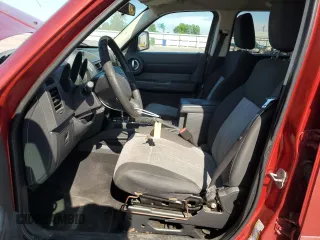 2008 Dodge Nitro SXT with VIN 1D8GT28KX8W211174, listed as a Copart auction lot 61146985 with 188,371 mi miles and Salvage title. Bid and sale history available at DreamBid. Image 7.
