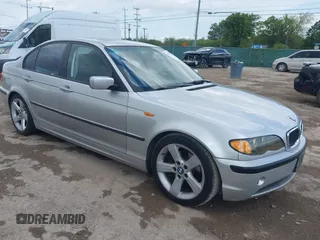 2005 BMW 3 Series 325i with VIN WBAEV33485KW17601, listed as a IAAI auction lot 42733253 with 241,423 mi miles and . Bid and sale history available at DreamBid. Image 1.