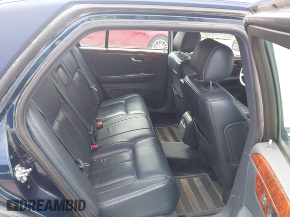 2007 Cadillac DTS Luxury I with VIN 1G6KD57Y47U201637, listed as a IAAI auction lot 42104749 with 203,485 mi miles and . Bid and sale history available at DreamBid. Image 8.