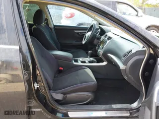 2013 Nissan Altima 2.5 SV with VIN 1N4AL3APXDN489580, listed as a IAAI auction lot 41858841 with 185,950 mi miles. Bid and sale history available at carsss.com. Image 5.