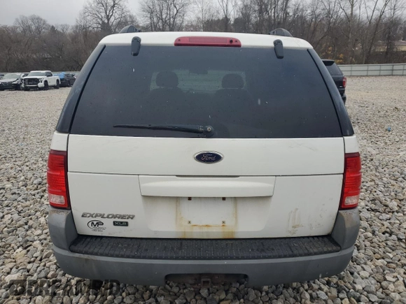 2002 Ford Explorer XLS with VIN 1FMZU72KX2ZC81401, listed as a Copart auction lot 81810034 with 103,291 mi miles and Clean title. Bid and sale history available at DreamBid. Image 6.