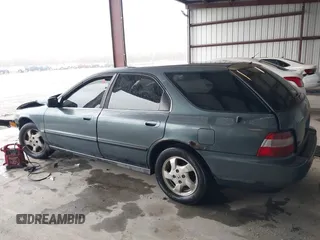 1996 Honda Accord LX с VIN 1HGCE182XTA005233, выставлен на аукционе IAAI как лот 42021131 с пробегом 45 151 миль миль и . История ставок и продаж доступна на DreamBid. Изображение 15.