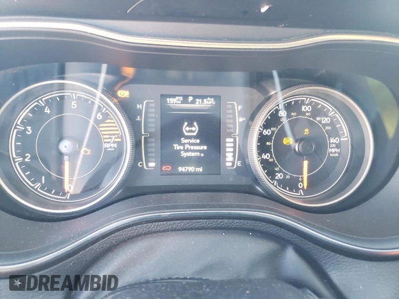 2019 Jeep Cherokee Latitude with VIN 1C4PJLCB3KD286111, listed as a Copart auction lot 49403885 with 94,790 mi miles and Salvage Title. Bid and sale history available at DreamBid. Image 9.