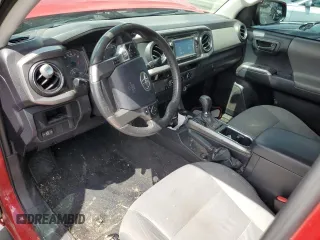 2017 Toyota Tacoma SR5 z VIN 5TFAZ5CN2HX025077, wystawiony jako Copart lot #57131105 z przebiegiem 153 705 mil mil oraz Szkoda całkowita • Salvage title. Historia ofert i sprzedaży dostępna na DreamBid. Obrazek 8.