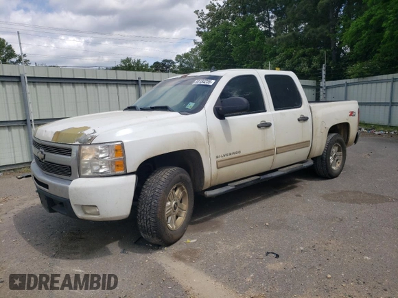 2011 Chevrolet Silverado 1500 LT with VIN 3GCPKSE35BG298230, listed as a Copart auction lot 53154235 with 371,347 mi miles and Salvage Title. Bid and sale history available at DreamBid. Image 1.