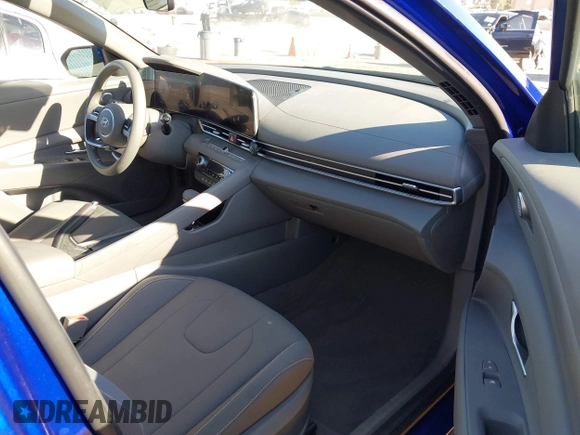 2024 Hyundai Elantra SEL with VIN KMHLM4DG7RU751436, listed as a IAAI auction lot 41882763 with 11,447 mi miles and . Bid and sale history available at DreamBid. Image 5.