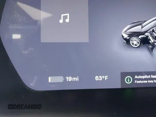 2014 Tesla Model S P85D with VIN 5YJSA1H22EFP65530, listed as a IAAI auction lot 41959941 with 76,532 mi miles and . Bid and sale history available at DreamBid. Image 17.