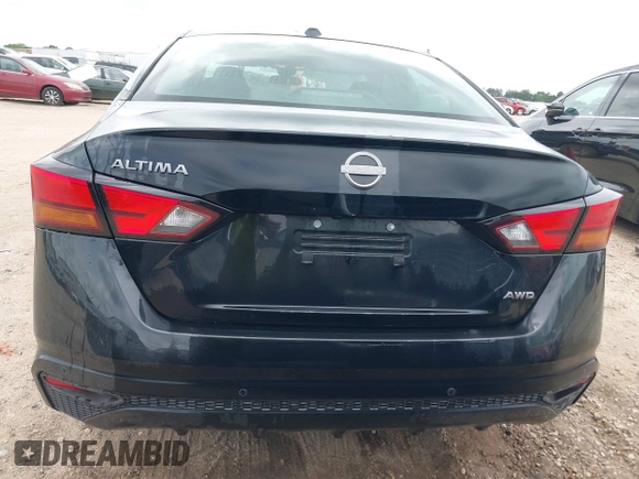 2025 Nissan Altima SV with VIN 1N4BL4DW1SN348584, listed as a IAAI auction lot 42153182 with 9,047 mi miles and . Bid and sale history available at DreamBid. Image 16.