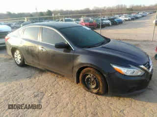 2017 Nissan Altima 2.5 SV with VIN 1N4AL3AP8HC141312, listed as a IAAI auction lot 41780821 with 104,635 mi miles. Bid and sale history available at carsss.com. Image 1.