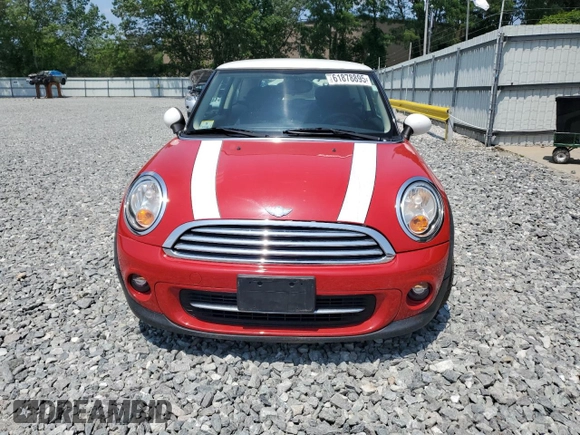 2012 MINI Hardtop with VIN WMWSU3C55CT542491, listed as a Copart auction lot 61878895 with 27,097 mi miles and Clean title. Bid and sale history available at DreamBid. Image 5.