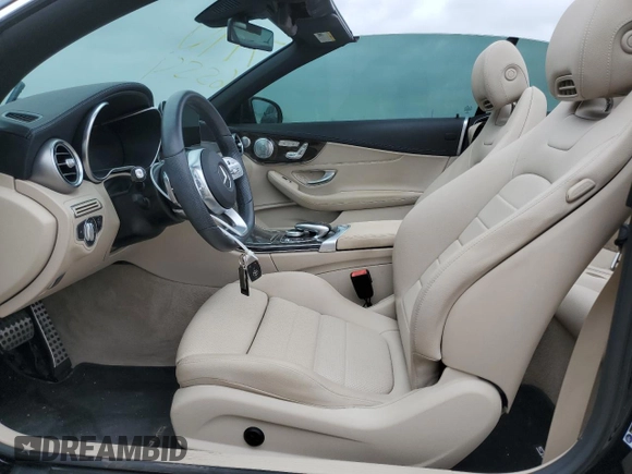 2020 Mercedes-Benz C 300 с VIN WDDWK8DB7LF947767, выставлен на аукционе Copart как лот 79406554 с пробегом 18 243 миль миль и Списание • Salvage title. История ставок и продаж доступна на DreamBid. Изображение 7.