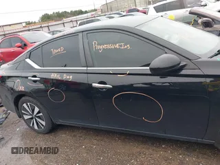 2022 Nissan Altima SV z VIN 1N4BL4DV2NN361792, wystawiony jako IAAI lot #41565568 z przebiegiem 50 976 mil mil oraz . Historia ofert i sprzedaży dostępna na DreamBid. Obrazek 14.