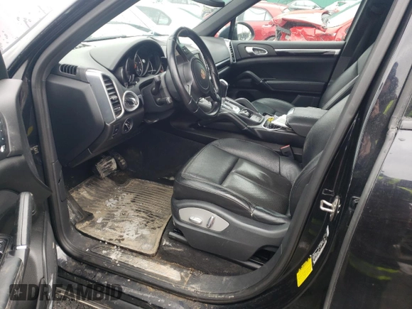2014 Porsche Cayenne Diesel z VIN WP1AF2A23ELA48207, wystawiony jako Copart lot #49730285 z przebiegiem 284 227 mil mil oraz Szkoda całkowita • Salvage title. Historia ofert i sprzedaży dostępna na DreamBid. Obrazek 7.