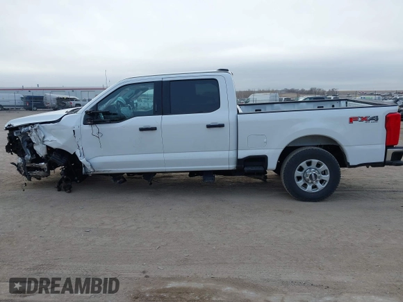 2024 Ford Super Duty F-250 SRW XL with VIN 1FT7W2BN6REE07936, listed as a IAAI auction lot 41424610 with 5,067 mi miles. Bid and sale history available at carsss.com. Image 15.