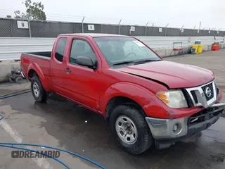 2012 Nissan Frontier SV z VIN 1N6BD0CT9CC467484, wystawiony jako IAAI lot #42501942 z przebiegiem 349 106 mil mil oraz . Historia ofert i sprzedaży dostępna na DreamBid. Obrazek 1.