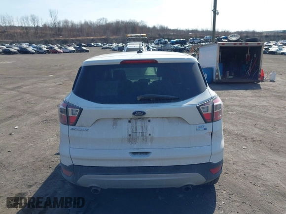 2017 Ford Escape SE with VIN 1FMCU9GD4HUB55262, listed as a IAAI auction lot 41792973 with 98,407 mi miles. Bid and sale history available at carsss.com. Image 16.