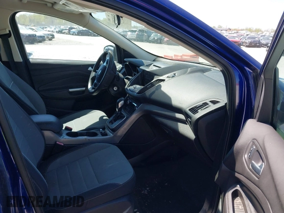 2013 Ford Escape SE with VIN 1FMCU0GX1DUD17686, listed as a IAAI auction lot 42033393 with Not provided miles and . Bid and sale history available at DreamBid. Image 5.