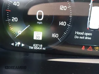 2019 Volvo XC90 R-Design with VIN YV4A22PM1K1443447, listed as a IAAI auction lot 41506712 with 63,718 mi miles. Bid and sale history available at carsss.com. Image 15.