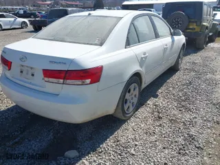 2007 Hyundai Sonata GLS with VIN 5NPET46CX7H273028, listed as a IAAI auction lot 41738029 with 188,451 mi miles. Bid and sale history available at carsss.com. Image 4.