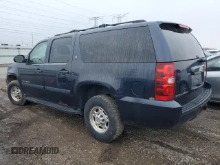 2007 Chevrolet Suburban LT with VIN 3GNGK26K97G302784, listed as a Copart auction lot 79525534 with 297,129 mi miles and Clean Title. Bid and sale history available at DreamBid. Image 2.