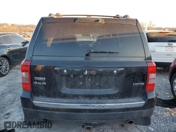 2011 Jeep Patriot Latitude X with VIN 1J4NF4GBXBD127718, listed as a Copart auction lot 89150475 with 162,186 mi miles and Salvage Title. Bid and sale history available at DreamBid. Image 6.