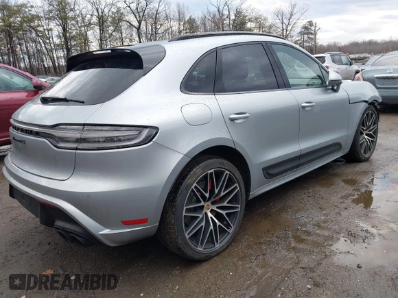 2022 Porsche Macan Turbo with VIN WP1AF2A52NLB31072, listed as a IAAI auction lot 41444252 with 38,595 mi miles and . Bid and sale history available at DreamBid. Image 4.
