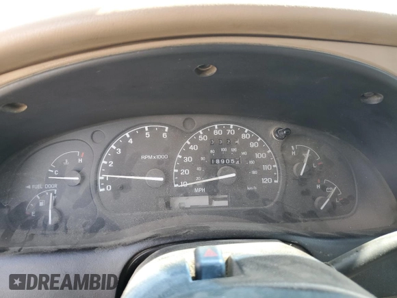2000 Ford Ranger XL with VIN 1FTZR15V9YPA61700, listed as a Copart auction lot 49213275 with 189,054 mi miles and Salvage Title. Bid and sale history available at DreamBid. Image 9.