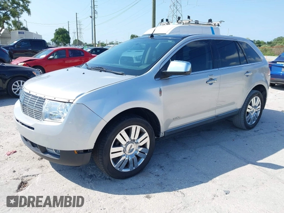 2009 Lincoln MKX with VIN 2LMDU68C49BJ01738, listed as a IAAI auction lot 42203987 with 170,159 mi miles. Bid and sale history available at carsss.com. Image 2.