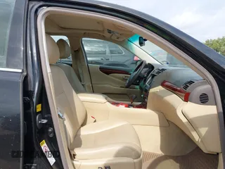 2008 Lexus LS 460 with VIN JTHBL46FX85054924, listed as a IAAI auction lot 42161278 with 1 mi miles. Bid and sale history available at carsss.com. Image 5.