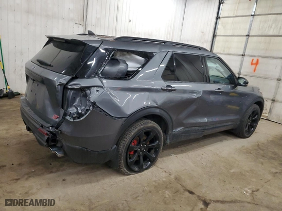 2021 Ford Explorer ST with VIN 1FM5K8GCXMGB70535, listed as a Copart auction lot 48230635 with 55,901 mi miles and Salvage Title. Bid and sale history available at carsss.com. Image 3.