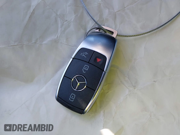 2023 Mercedes-Benz CLA 250 z VIN W1K5J4GB6PN412041, wystawiony jako IAAI lot #42298422 z przebiegiem 12 316 mil mil oraz . Historia ofert i sprzedaży dostępna na DreamBid. Obrazek 11.