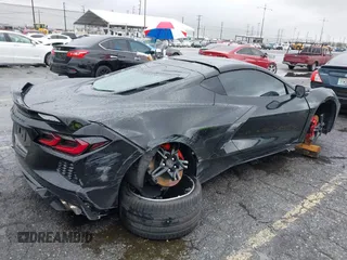2021 Chevrolet Corvette 1LT z VIN 1G1YA2D48M5123250, wystawiony jako IAAI lot #42064133 z przebiegiem 30 753 mil mil oraz . Historia ofert i sprzedaży dostępna na DreamBid. Obrazek 4.