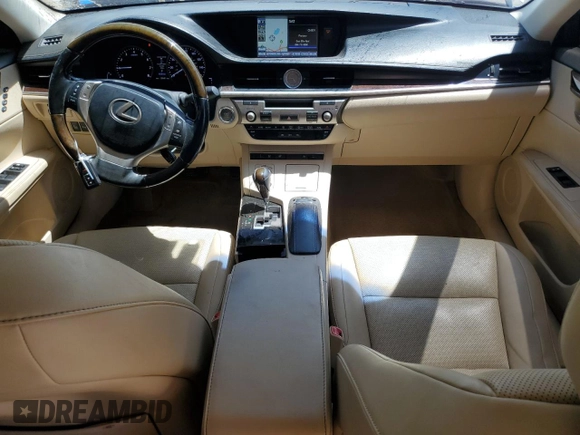 2014 Lexus ES 330 with VIN JTHBK1GG6E2110461, listed as a Copart auction lot 60861345 with 120,681 mi miles and Salvage title. Bid and sale history available at DreamBid. Image 8.