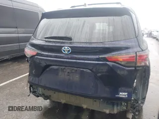 2021 Toyota Sienna XSE with VIN 5TDXRKEC5MS020539, listed as a IAAI auction lot 41569311 with 86,902 mi miles and . Bid and sale history available at DreamBid. Image 17.