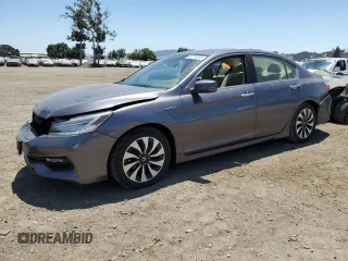 2017 Honda Accord Touring with VIN JHMCR6F74HC028452, listed as a Copart auction lot 62715345 with 83,506 mi miles and Salvage title. Bid and sale history available at DreamBid. Image 1.