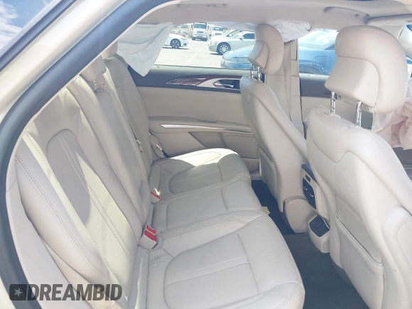2016 Lincoln MKZ Hybrid with VIN 3LN6L2LU4GR611098, listed as a IAAI auction lot 42179675 with 45,289 mi miles and . Bid and sale history available at DreamBid. Image 8.