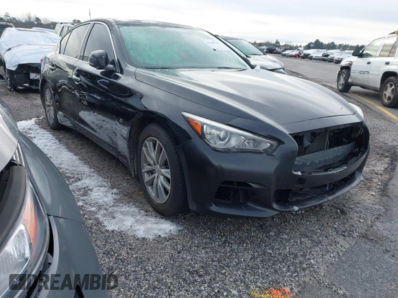 2015 Infiniti Q50 with VIN JN1BV7AP2FM332850, listed as a IAAI auction lot 41345734 with 197,874 mi miles. Bid and sale history available at carsss.com. Image 1.