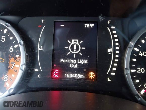 2015 Jeep Renegade Latitude with VIN ZACCJABH3FPC16382, listed as a IAAI auction lot 41858285 with 163,408 mi miles. Bid and sale history available at carsss.com. Image 7.