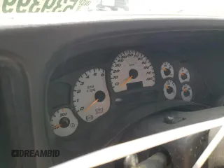 2004 Chevrolet Silverado SS z VIN 2GCEK19N641160222, wystawiony jako Copart lot #53939924 z przebiegiem Nie podano mil oraz Szkody całkowita. Historia ofert i sprzedaży dostępna na DreamBid. Obrazek 9.