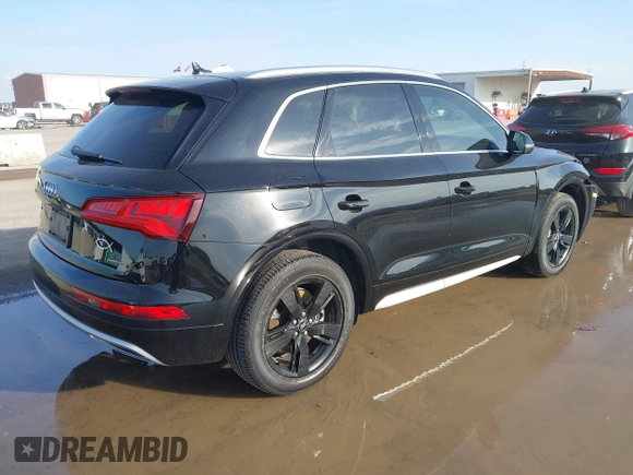 2019 Audi Q5 Premium Plus with VIN WA1BNAFY9K2073043, listed as a IAAI auction lot 41580814 with 45,225 mi miles. Bid and sale history available at carsss.com. Image 4.
