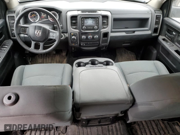 2015 Ram 1500 Tradesman z VIN 3C6RR7KT7FG700218, wystawiony jako Copart lot #58926235 z przebiegiem 131 668 mil mil oraz Szkoda całkowita • Salvage title. Historia ofert i sprzedaży dostępna na DreamBid. Obrazek 8.